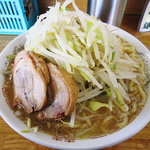 Ｇ系ラーメン 豚壱家　 - 小豚ラーメン大盛り