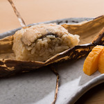 Sakamoto - 穴子と餅米の竹の皮包み