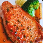 プティ ラパン - 恵庭産雪国放牧豚ロースのステーキ