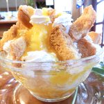 いちょうの木 - マンゴーパイ 800円