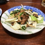 奥ながら - ★けいちゃん
      鶏ちゃん（けいちゃん）とは、岐阜県の郷土料理の一つで、鶏肉を使用した料理である。
      
      元々は飛騨地方南部の下呂市（旧益田郡）や高山市南部、中津川市北部、奥美濃地方の郡上市の家庭料理である