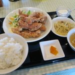 イナちゃん飯店 - 唐揚げ定食（￥750）