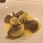 カーサ・デル・チーボ - ほろほろ鳥とマスカルポーネチーズを詰めたラビオリ