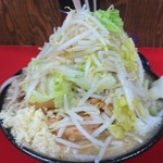 Ramen Jirou - ラーメン 大 豚入り 野菜アブラマシマシ ニンニクマシ ￥950