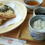 三陸おさかなファクトリー - 天ぷら定食 980円（税別）