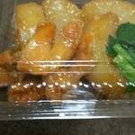 ランチタイム - 鶏皮と大根の煮物¥100