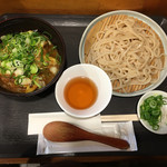 石臼挽きうどん しゅはり - カレー丼セット（1,050円）