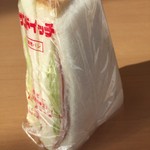 サンドイッチ専門店 ポポー - ハム(220円)