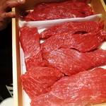 肉山 - 