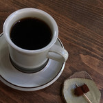 マルヨシコーヒー - シングルオリジン、ギブリ(ケニア) フレンチロースト。すぐに溶けちゃいそうな生チョコ付き♡