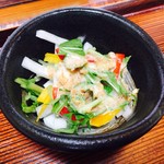 蕎麦はしもと - 付け合わせの大根サラダ