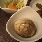 麺線屋formosa - 台湾お新香とデビさんも食べたお茶葉玉子