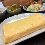 内野家キッチンにぎわい亭。 - にぎわい御膳：だし巻きは安定の美味しさ♪