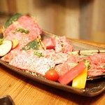 焼肉 433 - ロース（赤身）の盛り合わせ