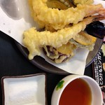 独楽寿司 八王子鑓水店 - 天ぷら盛り合わせ