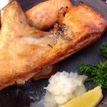 独楽寿司 八王子鑓水店 - 鮭のかま焼き