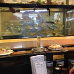 独楽寿司 - レーン