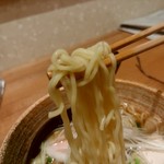焼肉 蒼 - 【2017.4.29(土)】しょうゆラーメン(並盛)702円の麺