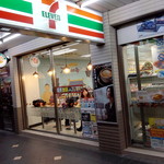 古早味豆花 - 関係ないんですが、隣のセブンイレブン