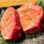 Yakiniku Tombi - 