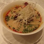 中国料理 彩龍 - 胡桃ペースト入り坦々麺