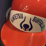 京セラドーム大阪 - 近鉄ヘルメット付きポップコーン☆★★☆この帽子のKINTETSU BUFFALOESのところ なんかイィ