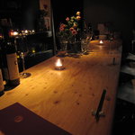 ワインと天婦羅 あら木 - カウンター席