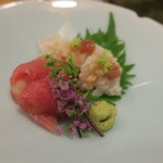 車力門 ちゃわんぶ - 29年4月　高知本鮪大トロみぞれ巻き、淡路鱧湯引き梅肉添え