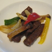 中国料理 カリュウ(ヨコハマ グランド インターコンチネンタル ホテル) - 牛肉のカレー風味サテ醤ソース
