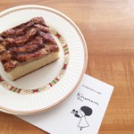 カナム - バナナシナモンケーキ 360円
            ほどよい優しい甘さでしっとり食感♡
            美味しいです！