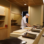 日本橋蛎殻町 すぎた - カウンター席