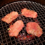 焼肉の三是 - 