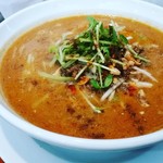 豪壱 - 担々麺(赤) (税込800円) ※ランチタイムにつきライスサービス