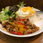 イサーン - パッカパオムーサップ　税込750円