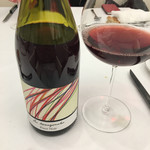 Grand rocher - 肉料理にはミディアムボディのピノ・ノワールをグラスで^_−☆