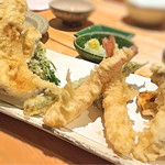 蕎房 猪口屋 - 天婦羅の盛り合わせ！