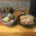 中華蕎麦うゑず - 全容