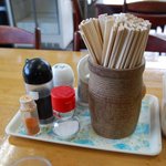 中西うどん - 卓上