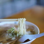 青竹手打ラーメン 日向屋 - プルプルの麺