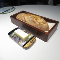 レストラン リューズ - パン、バター