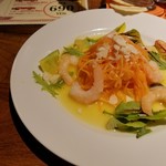 A4-5 BEEF BAR - 小海老とニンジンのラペ