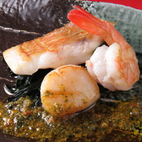 魚介3種セット（鮮魚・帆立・車海老）