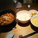 東京麻婆食堂 - 麻婆豆腐定食1,000円(辛さ控えめ)