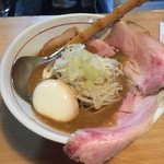 Mentohito - 特製チャーシュー味噌麺～煮玉子入～(890円)