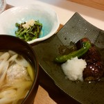 おひるの定食の「なすの揚げびたし・わらびのおひたし・ふわふわ鶏団子味噌汁」