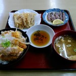 シャコ丼の店 - しゃこ丼定食(1600円)