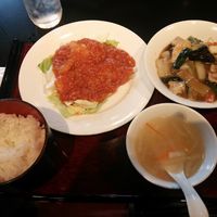 中国料理 青冥 堂島本店 - ランチ･海老定食 (エビチリソース+ミニ五目焼きそば＋ご飯＋スープ) 1,030円 2016年1月