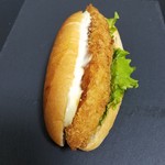 パン工房 カワ - 「タルタルソースのフィッシュサンド」267円税抜