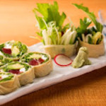 マグロ・アボカド・クリームチーズの湯葉巻き