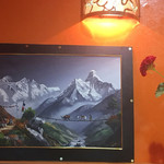 ニューサラティー - ネパールの絵？店内にはたくさんの絵がありました！
